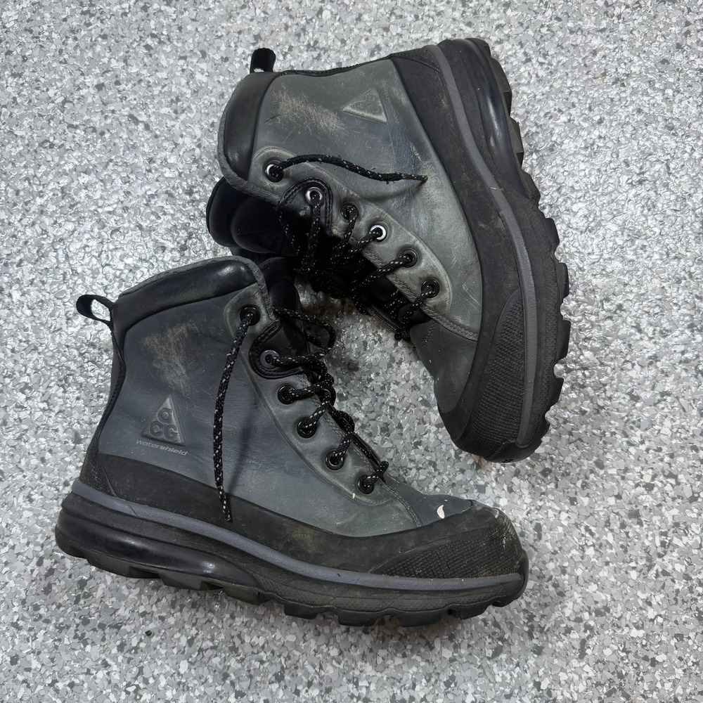 Nike ACG Air Max Conquer Watershield Boots Men's 8 Dark Gray Hiking Gorpcore